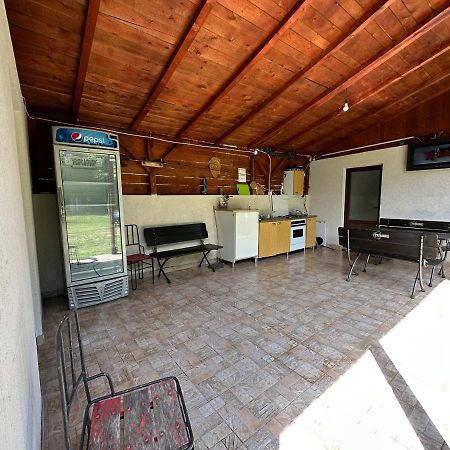 Hotel La Balta Vadu Crisului Esterno foto